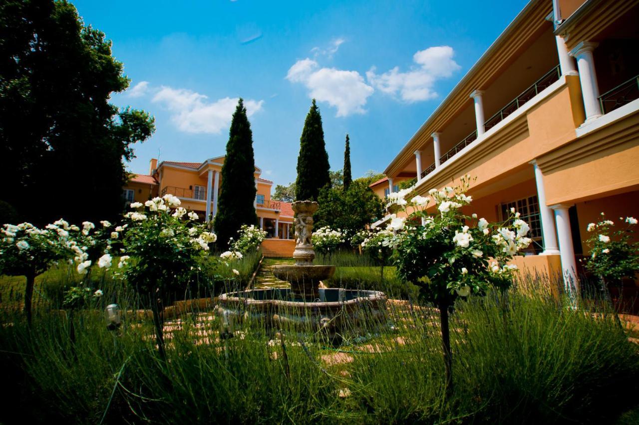 Little Tuscany Boutique Hotel Johannesburg Bagian luar foto