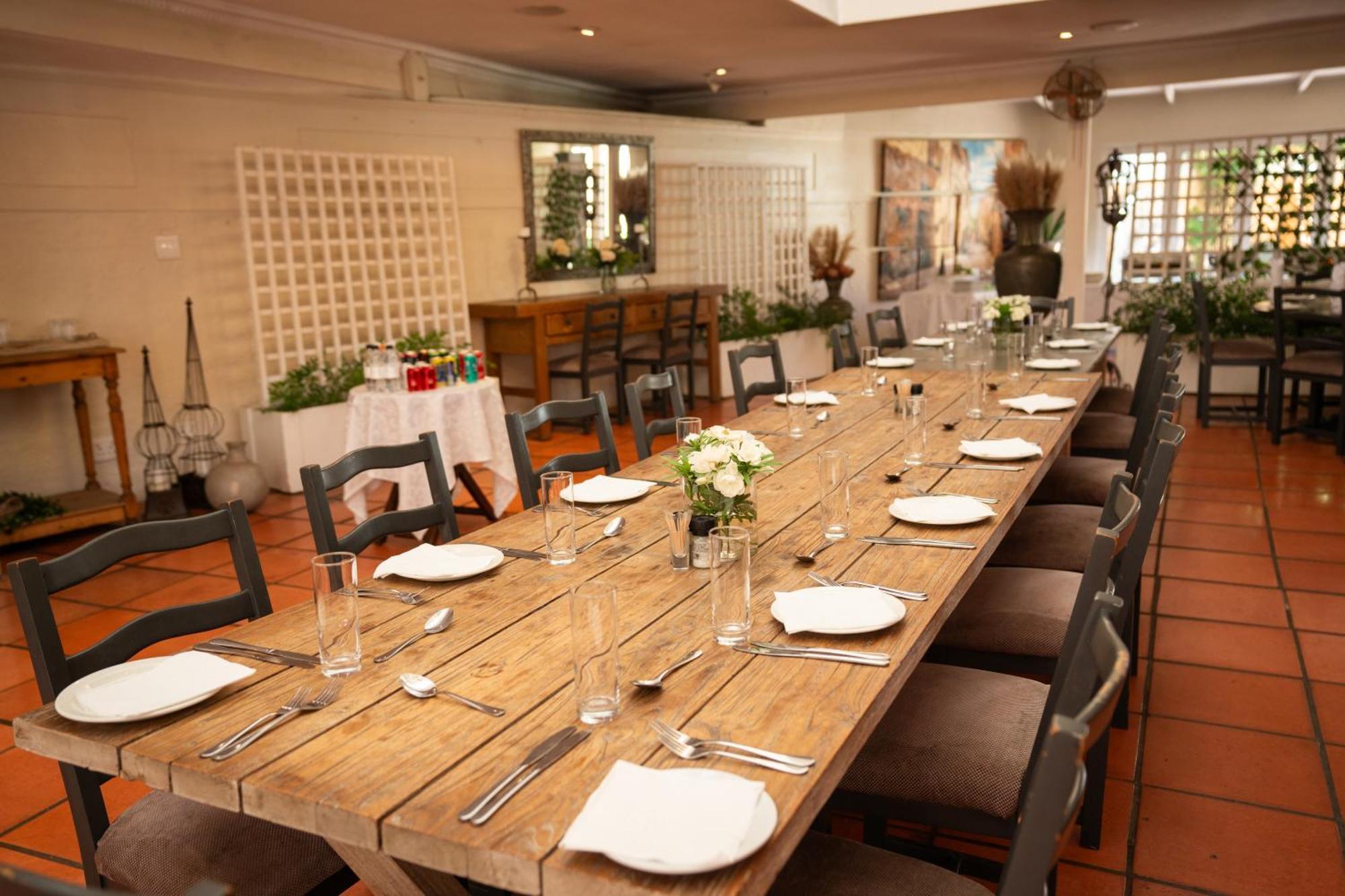 Little Tuscany Boutique Hotel Johannesburg Bagian luar foto