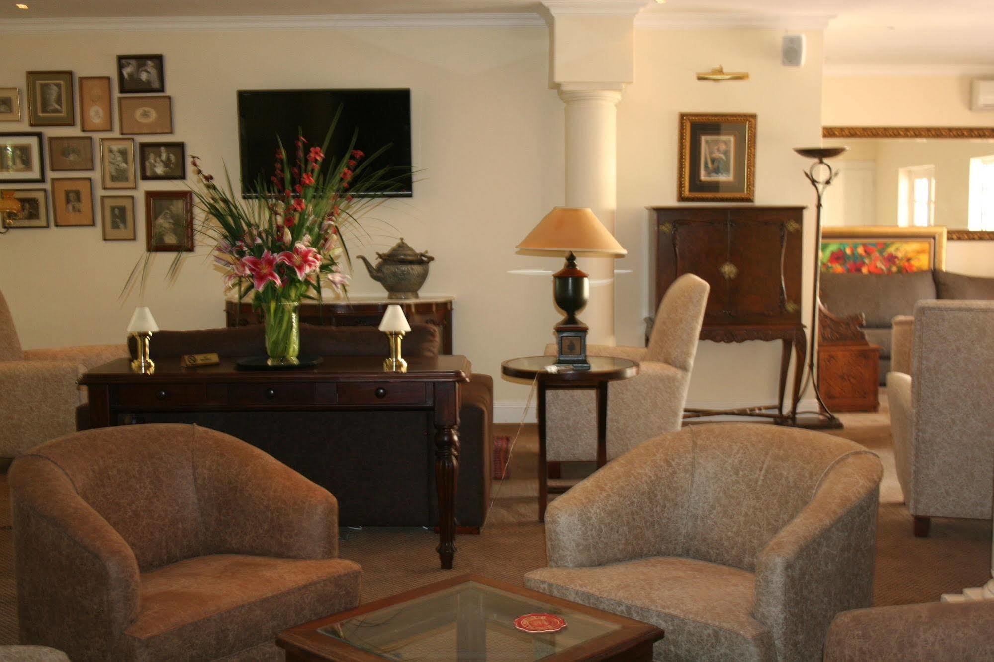 Little Tuscany Boutique Hotel Johannesburg Bagian luar foto